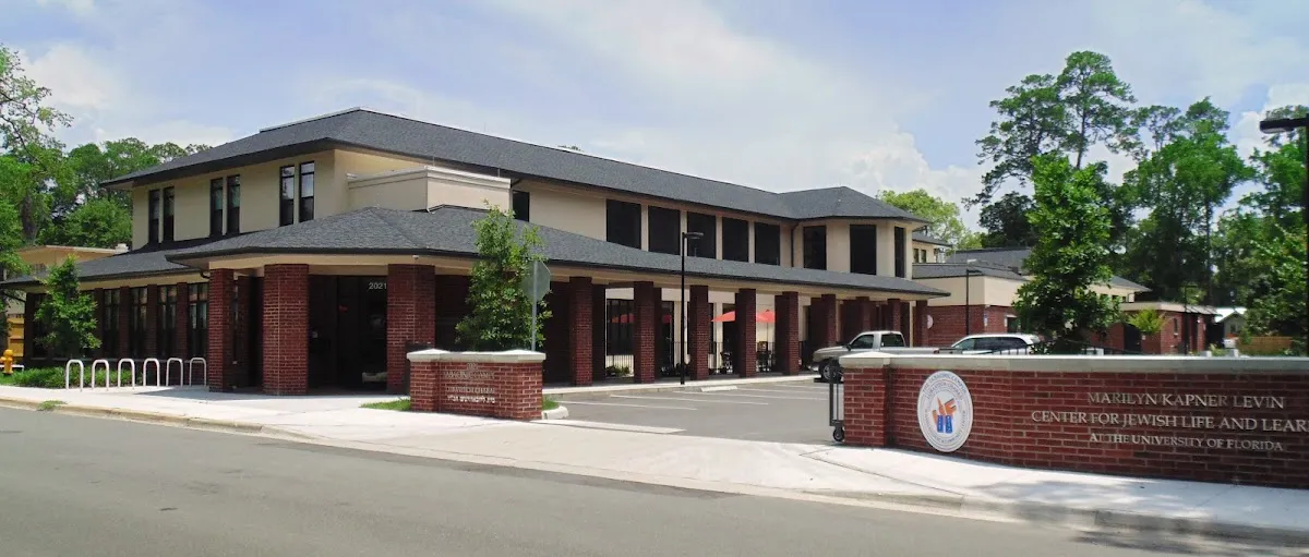 Chabad UF Jewish Student And Community Center — foto 3