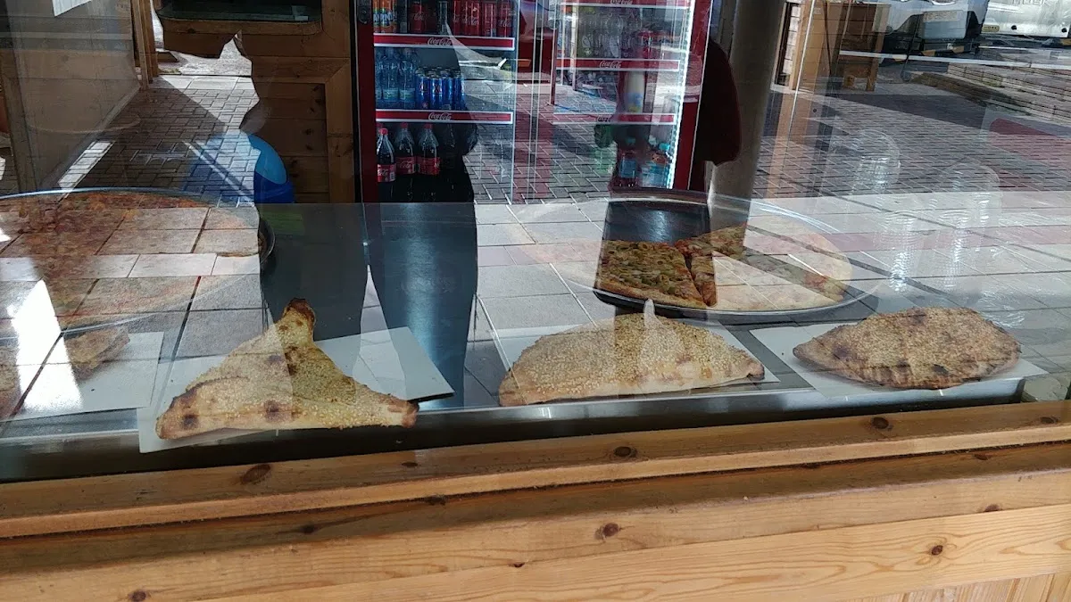 Chalav UDvash Pizza — photo 5