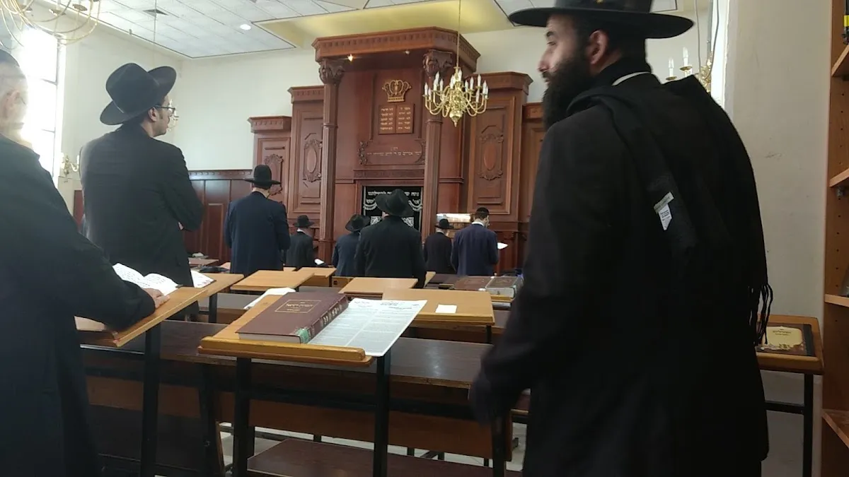 Chanichei Hayeshivot Synagogue and Beit Midrash — foto 6