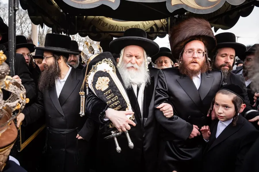 Chasidei Bobov of Lakewood — photo 8