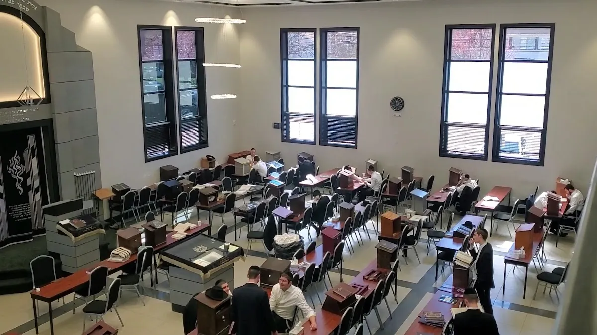 Chestnut Shul — photo 3