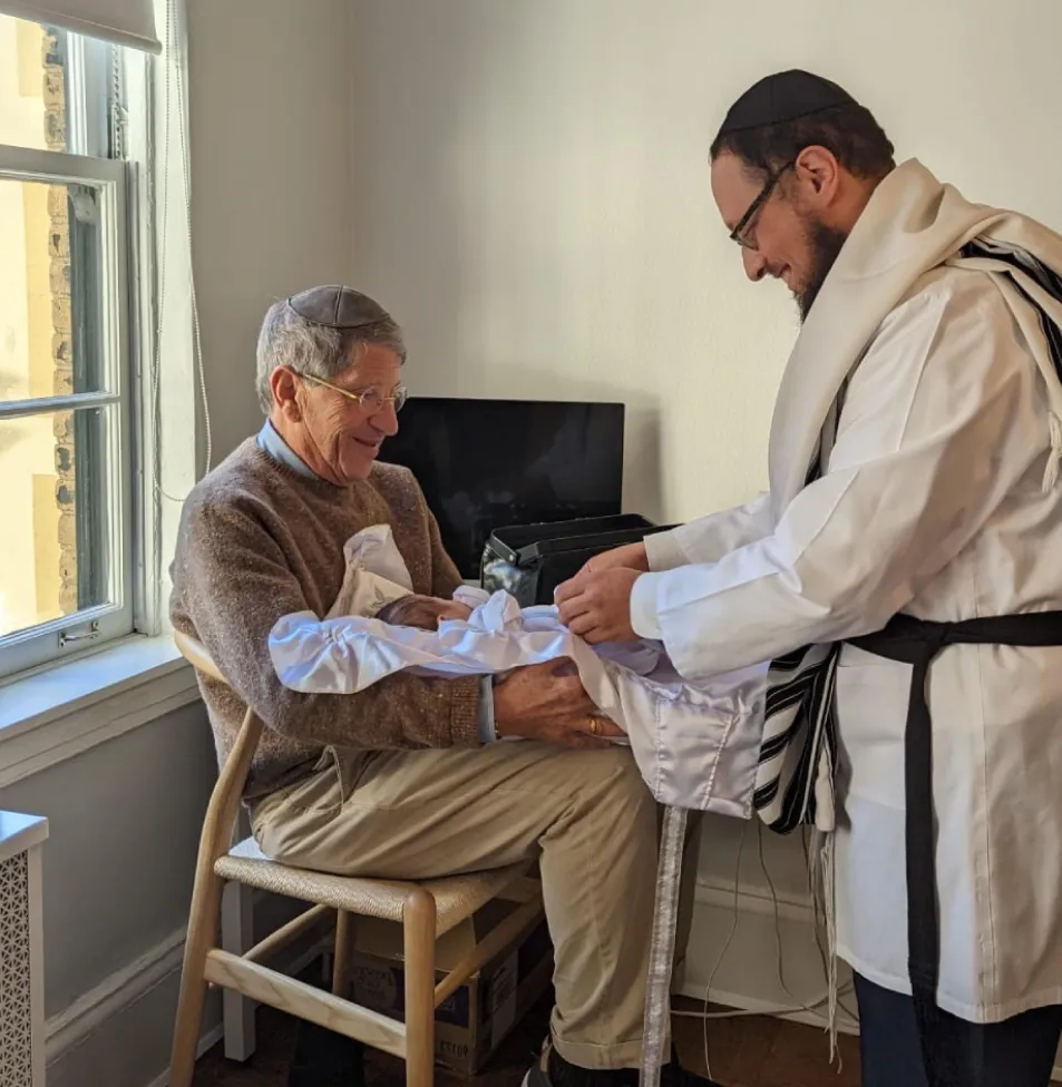Chicago Mohel - Rabbi Menachem Slavaticki