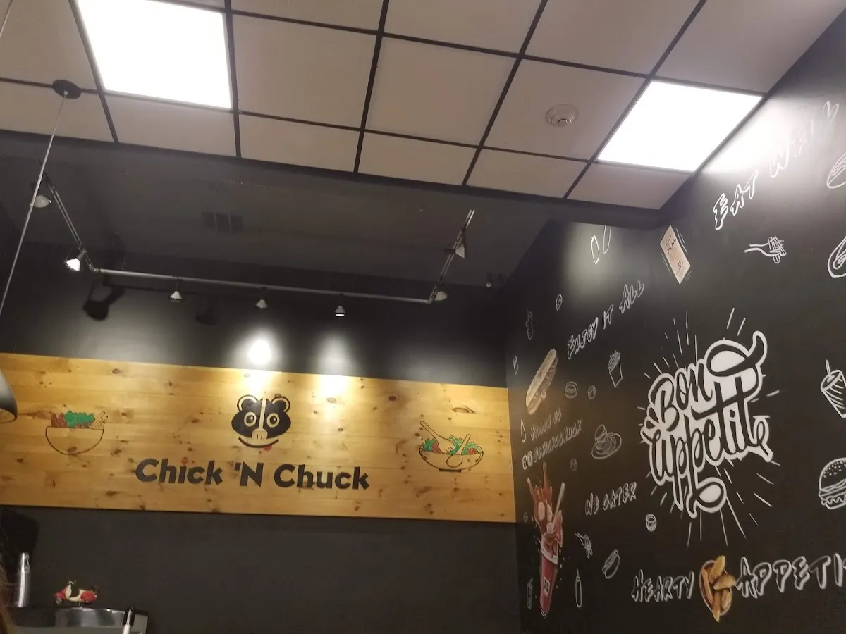 Chick 'N Chuck — foto 7