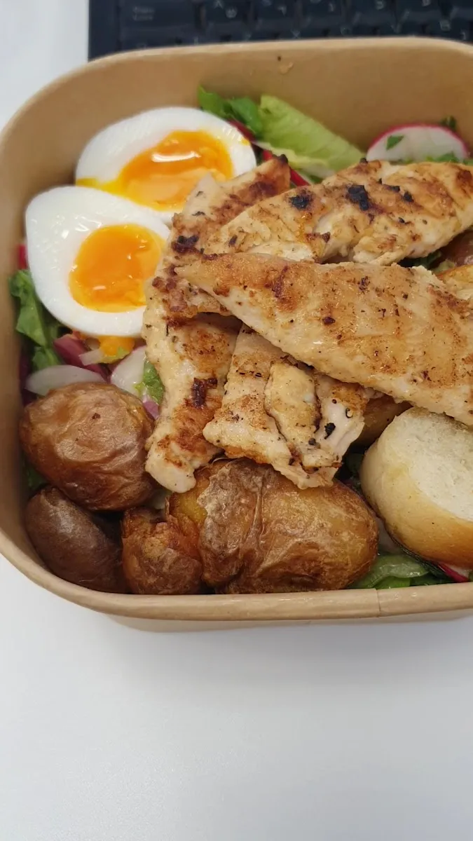 Chicken Station (Moshe Aviv Tower) — photo 2