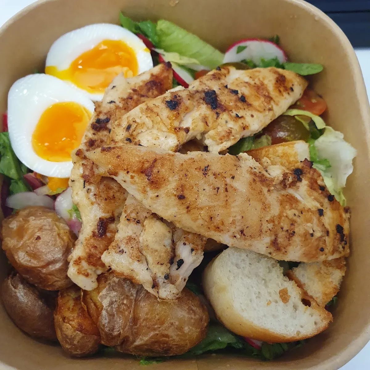 Chicken Station (Moshe Aviv Tower) — photo 3