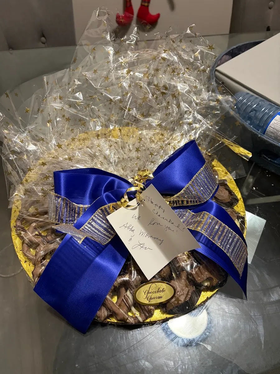 Chocolate Charm — photo 9