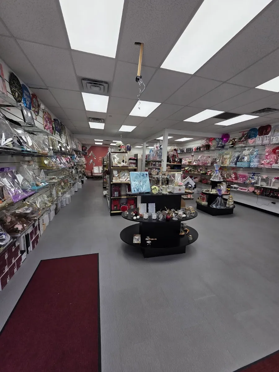 Chocolates and Gifts Boutique — photo 8