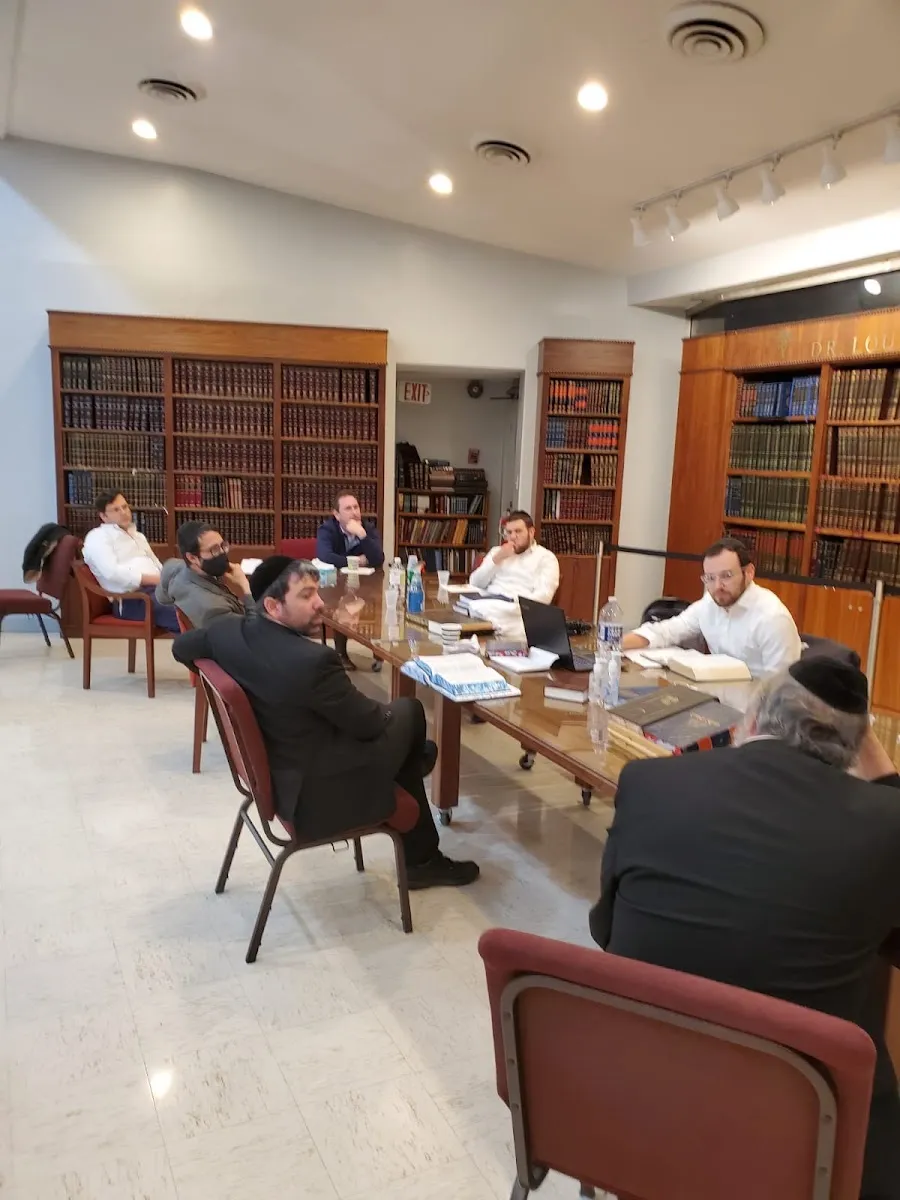 Chofetz Chaim Kollel and Beis Medrash — photo 8
