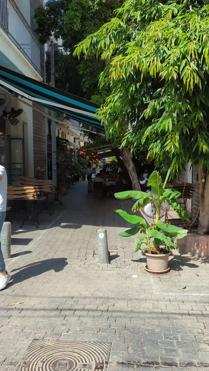 Chumus Shlomo veDoron — photo 2