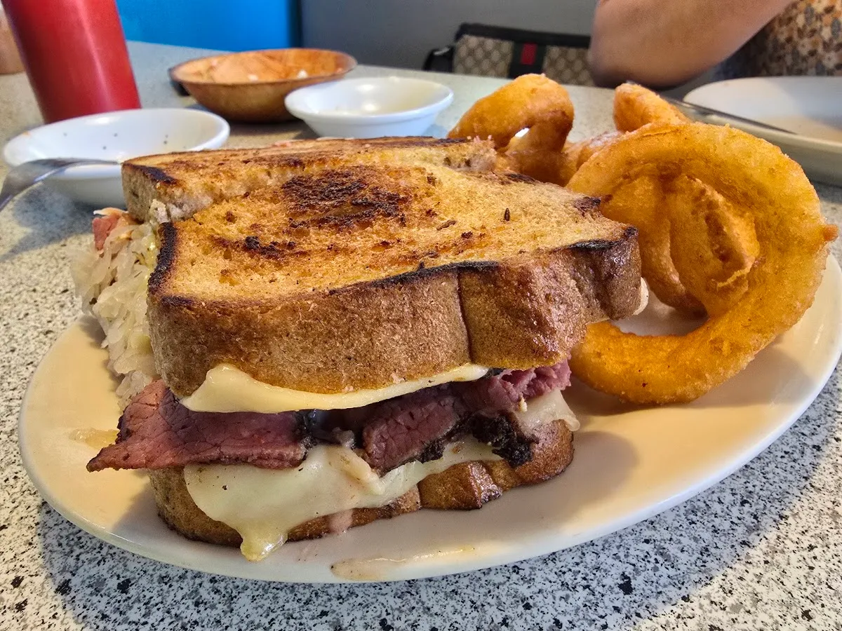 Chutzpah Deli — foto 5