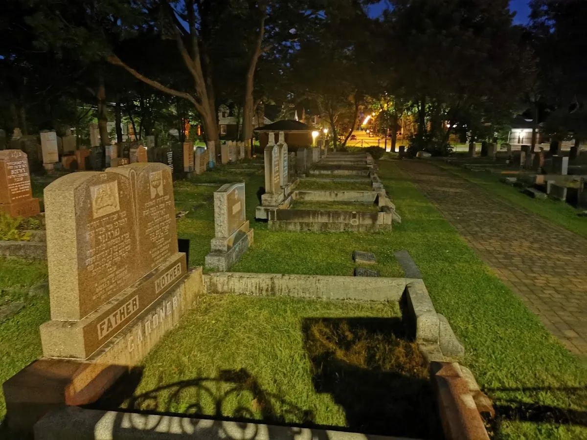 Cimetière juif Beth Israël - Beth Israël Jewish Cemetary — photo 7