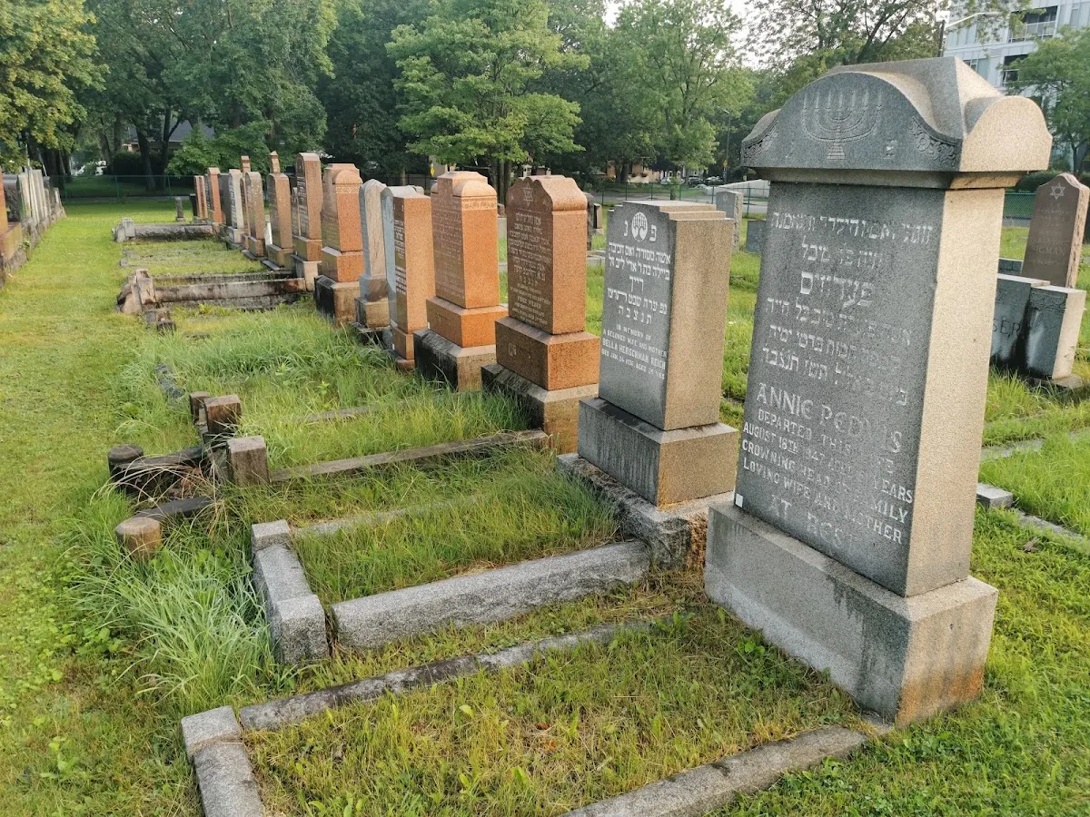 Cimetière juif Beth Israël - Beth Israël Jewish Cemetary — photo 9