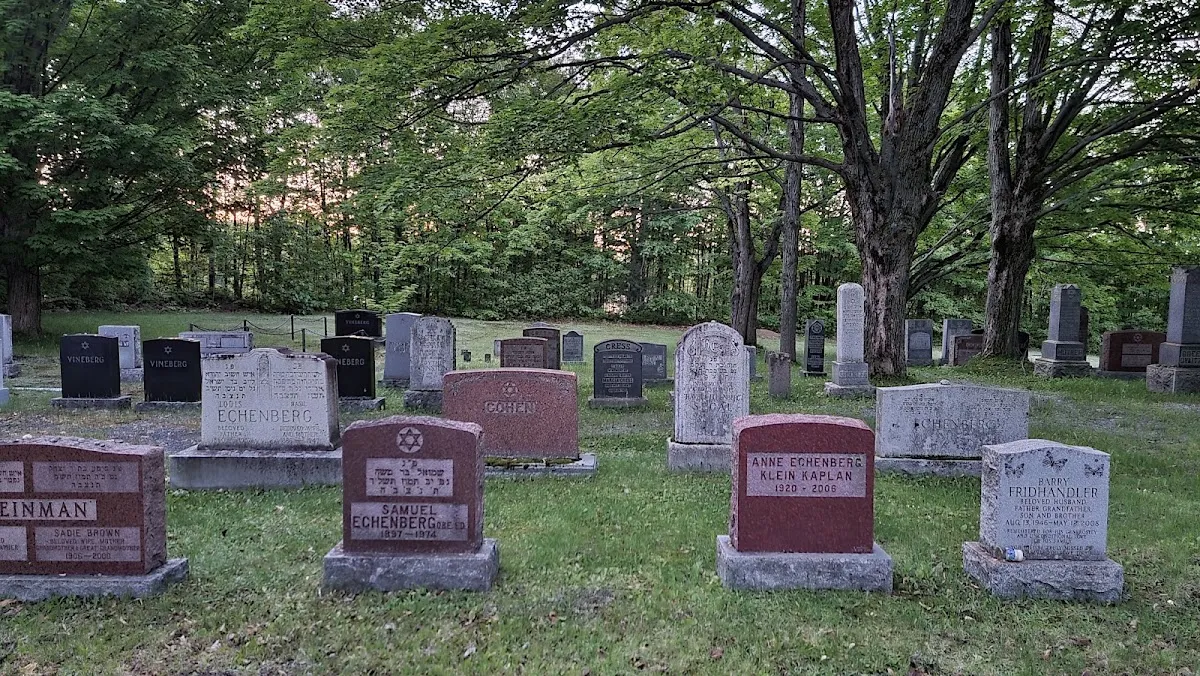Cimetière juif de Sherbrooke (Congregation Agudath Achim) — foto 3