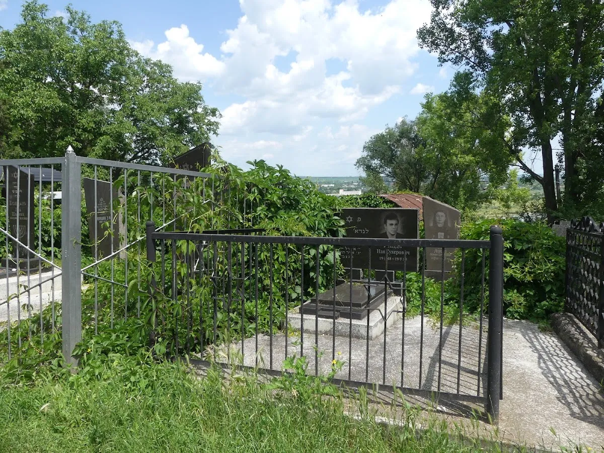 Cimitirul evreiesc din Bălți — photo 8