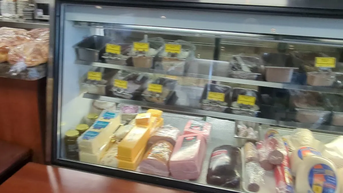 Cindi's NY Deli (Campbell) — foto 6