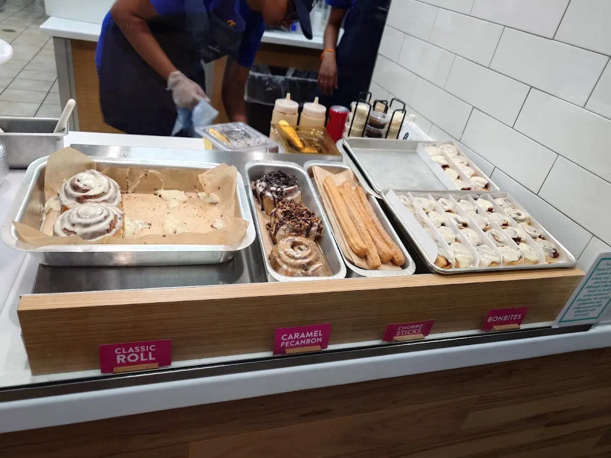 Cinnabon (885 SW 109th Ave) — foto 2
