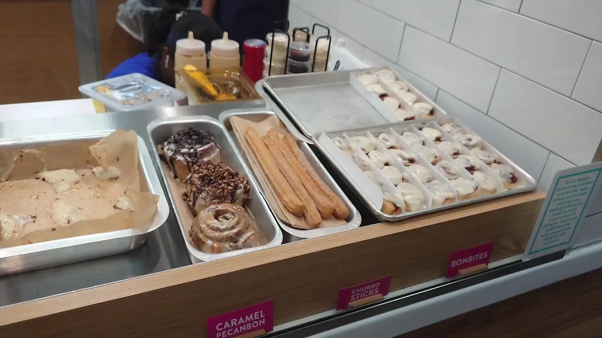 Cinnabon (885 SW 109th Ave) — foto 4