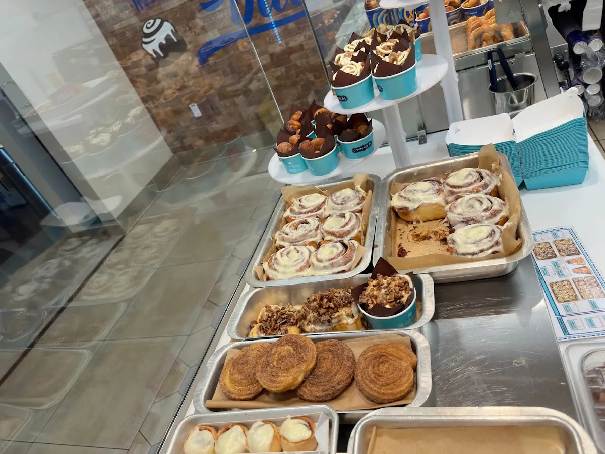 Cinnabon (885 SW 109th Ave) — foto 9