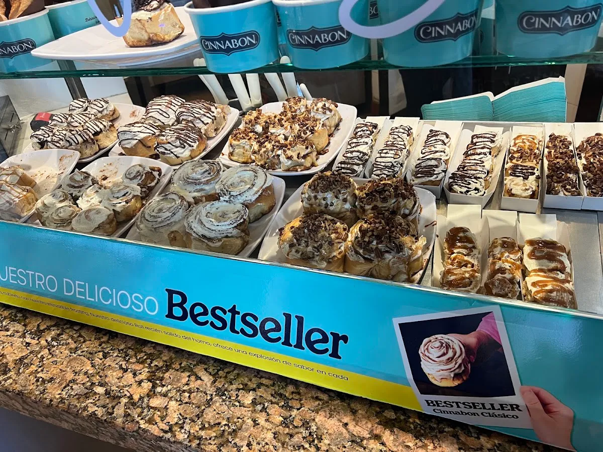 Cinnabon Multiplaza — photo 8