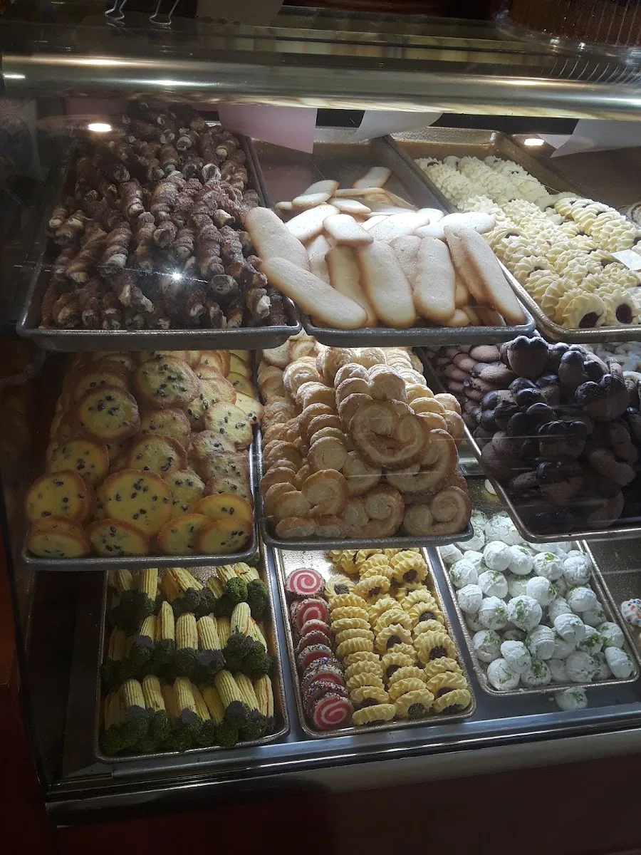Classic Le Palais Pastry — photo 8