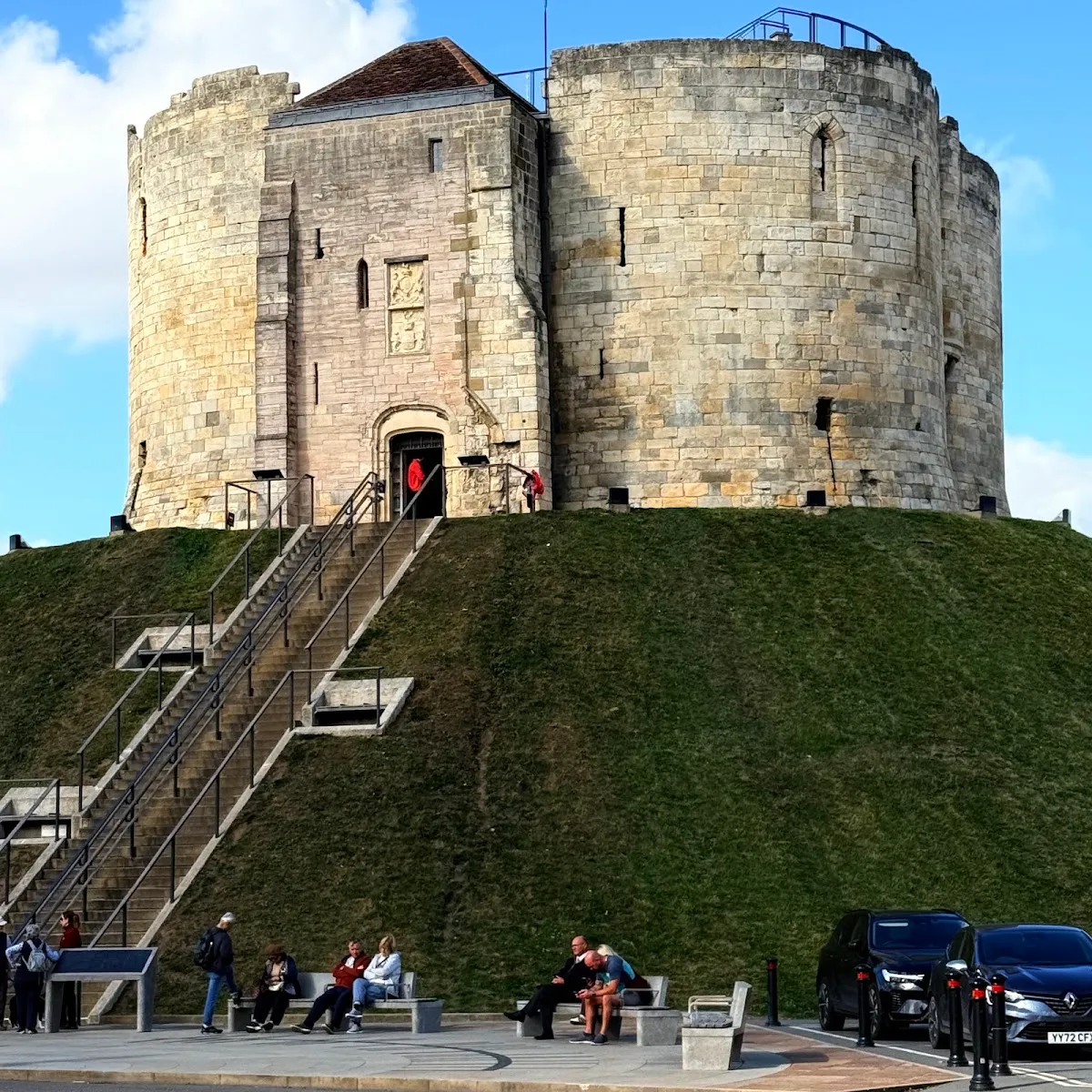 Clifford's Tower Memorial to the Jews of York (1190) — photo 4