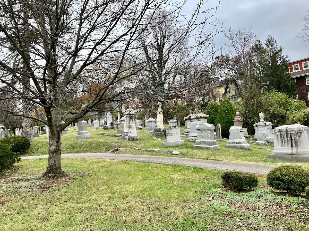 Clifton United Jewish Cemetery — foto 3