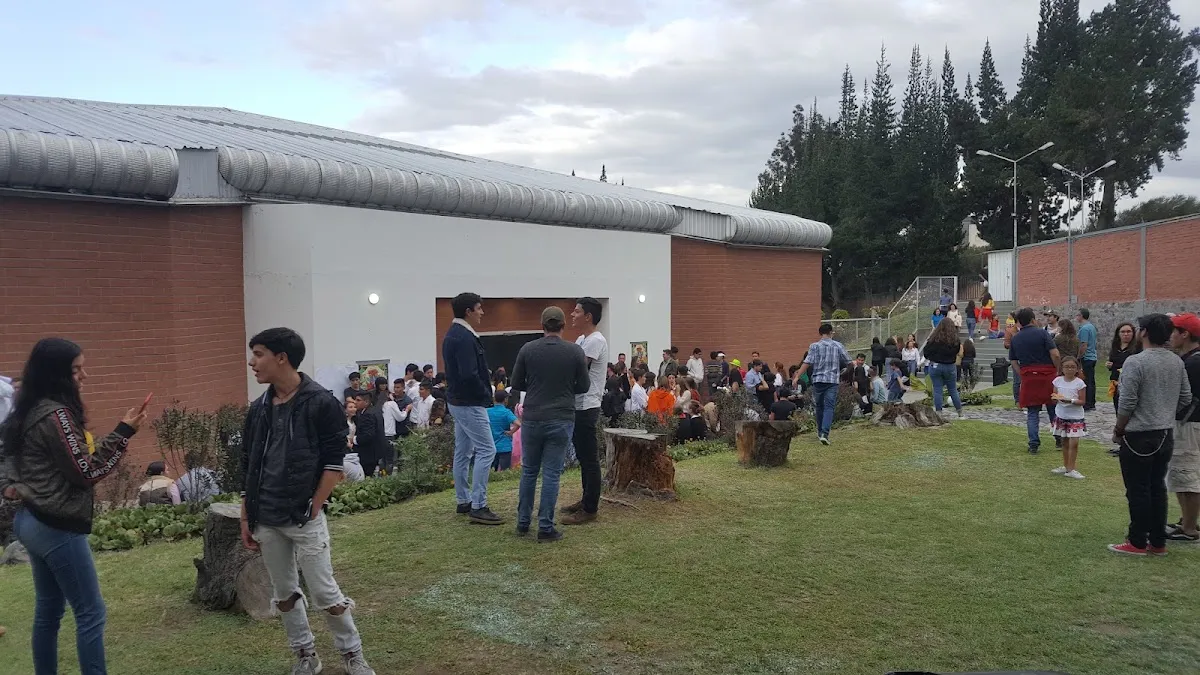 Colegio Alberto Einstein — foto 8