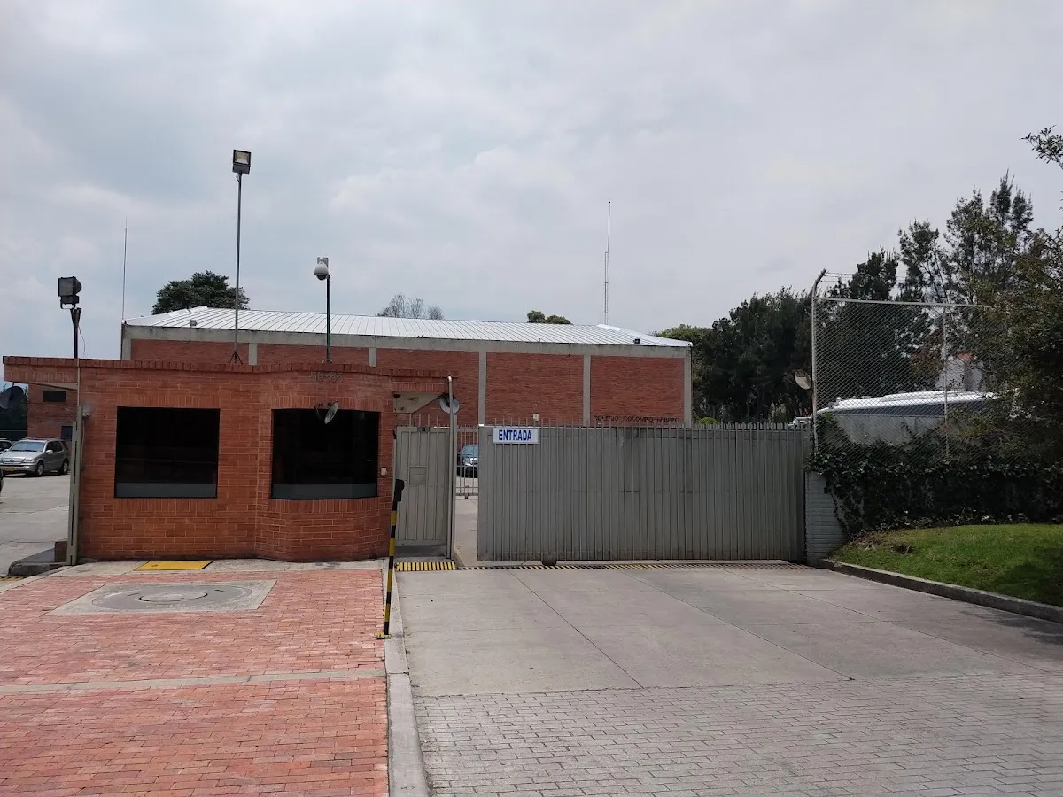 Colegio Colombo Hebreo — foto 3