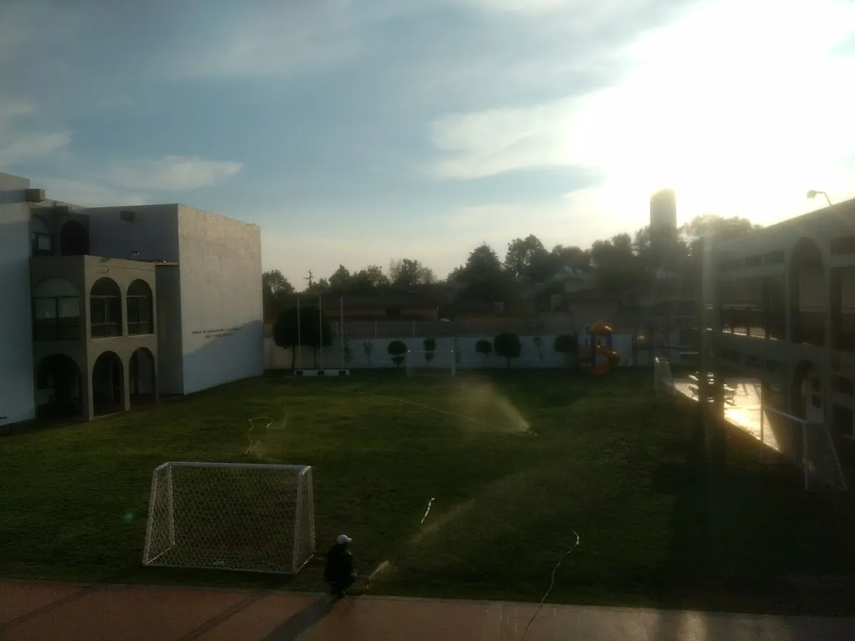 Colegio Hebreo Maguén David de Vista Hermosa — photo 2