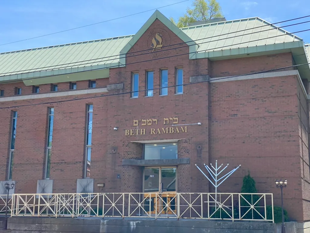 Communauté Sépharade de Côte-Saint-Luc Beth Rambam — foto 4