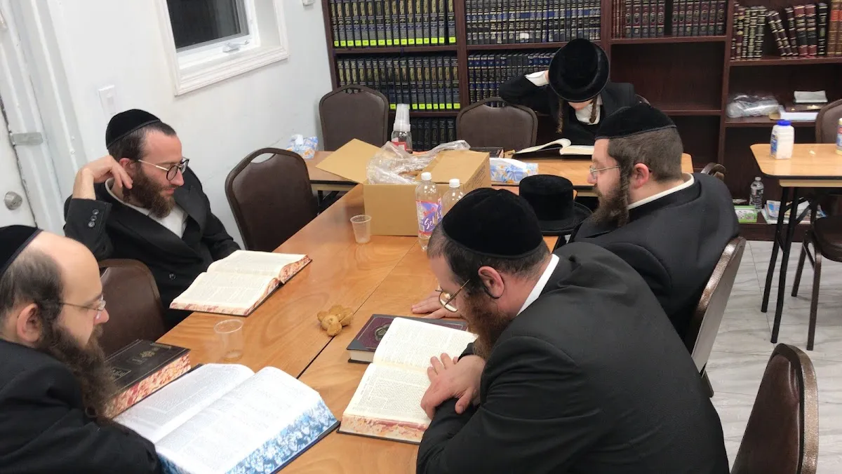 Cong. Chasidei Belz de Staten Island — foto 8