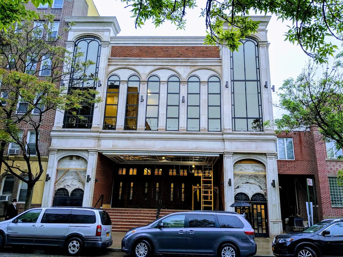 Cong. Shaarei Zion of Bobov — foto 5