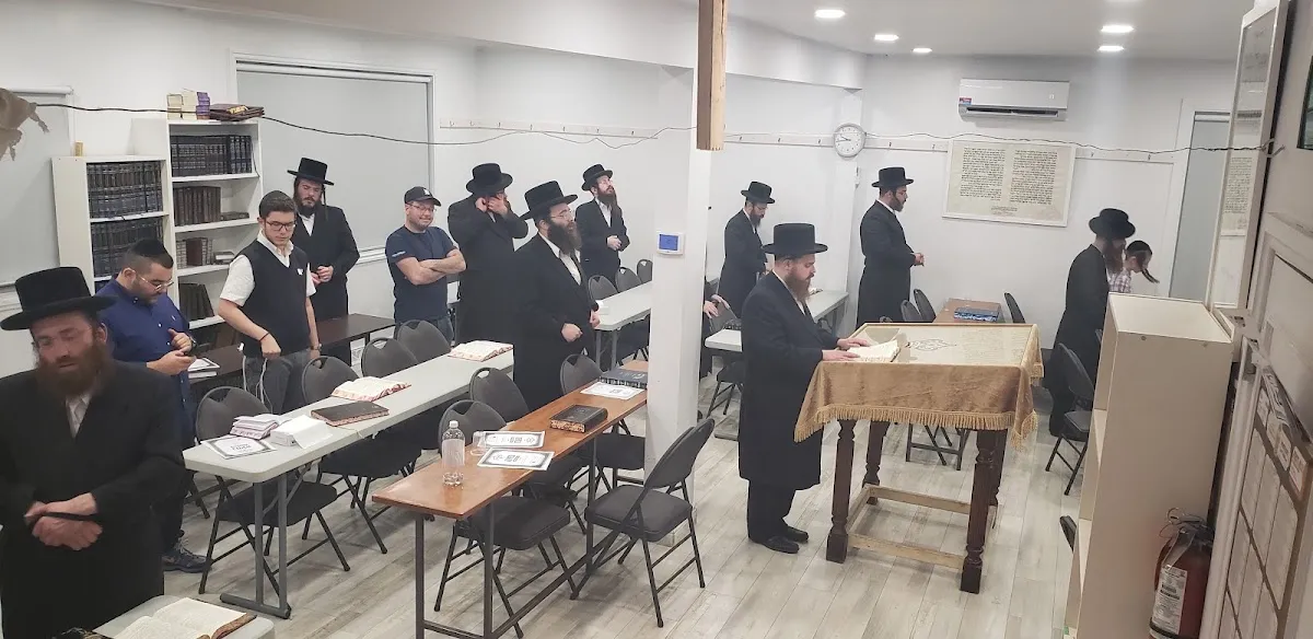Congregation Belz de Côte-Saint-Luc — foto 3