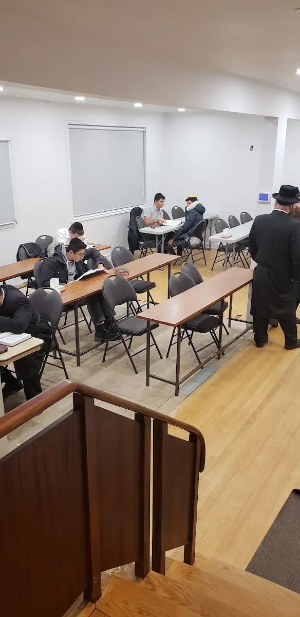 Congregation Belz de Côte-Saint-Luc — foto 4