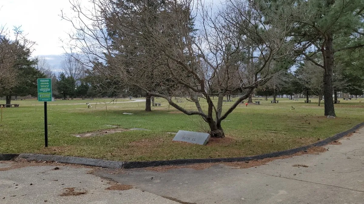 Congregation Beth El cemetery section — foto 2