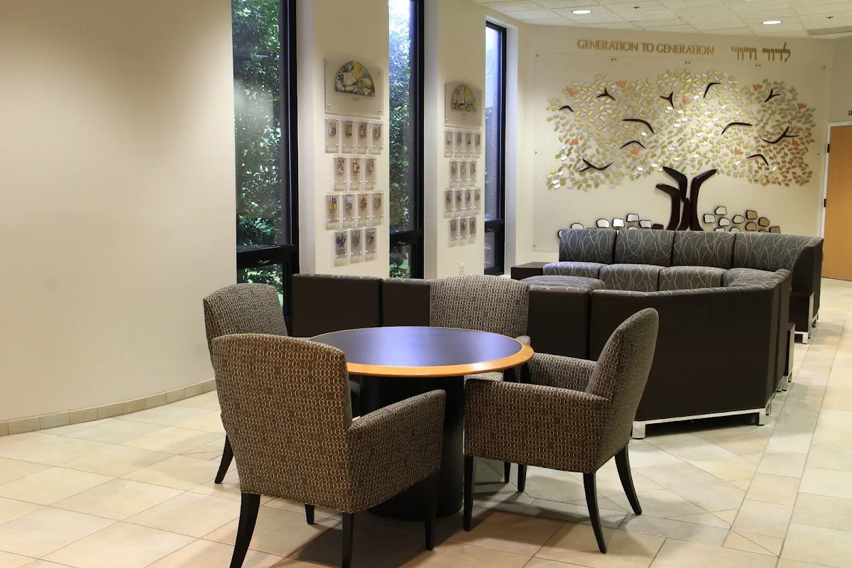 Congregation Beth Emeth — foto 5