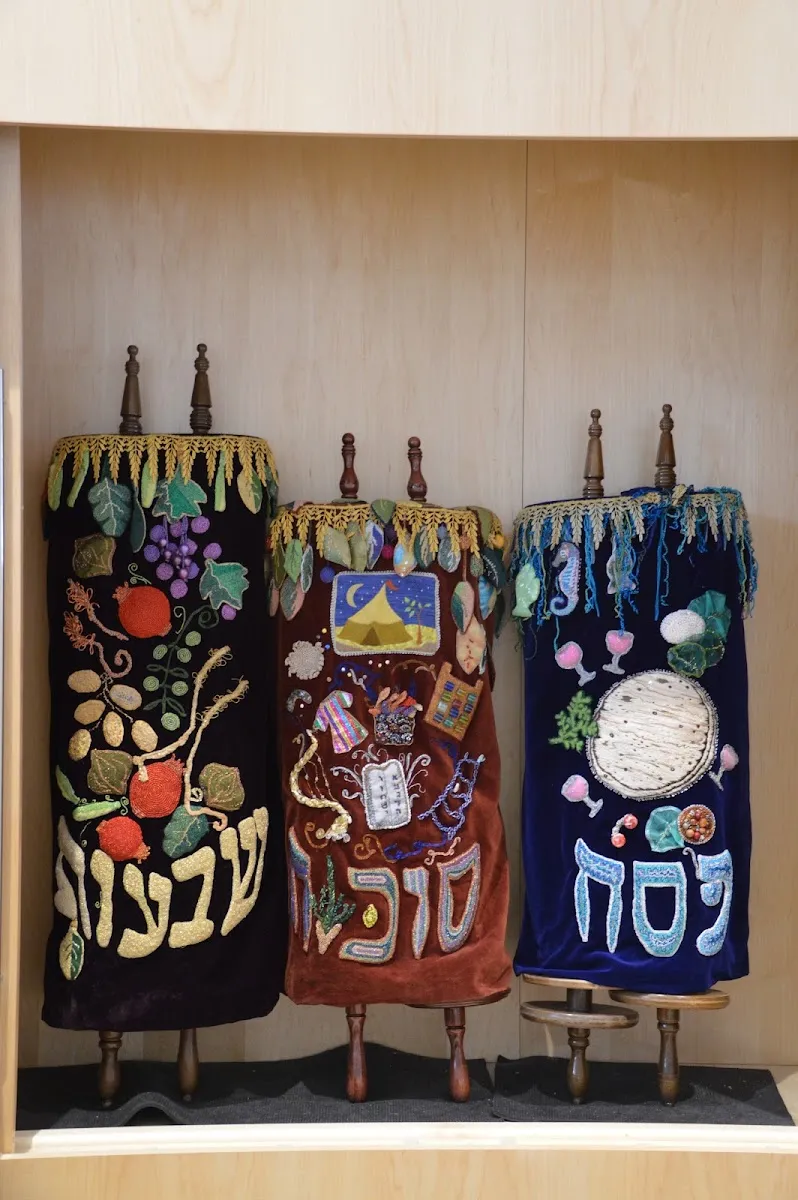 Congregation Darchei Noam