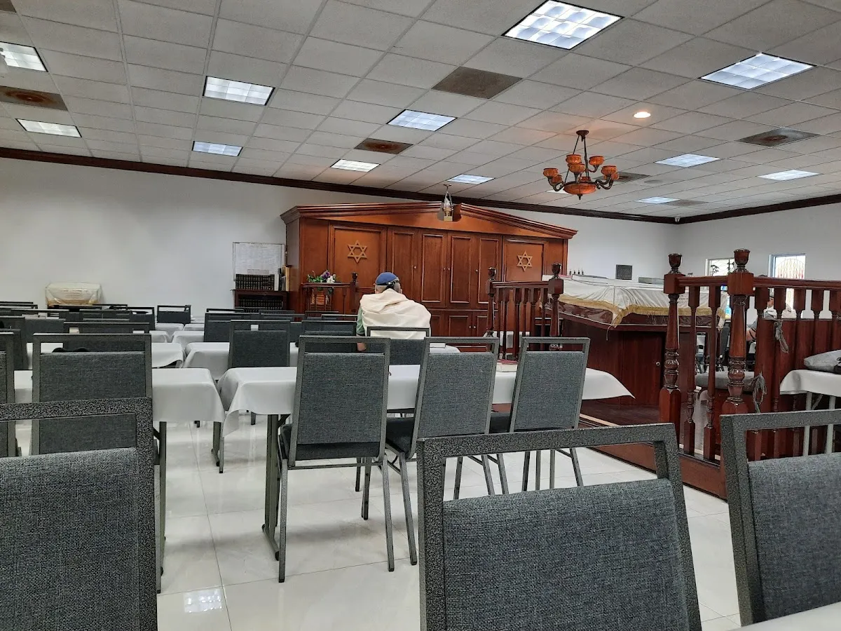 Congregation Levi Yitzchok de Hallandale Beach — photo 5