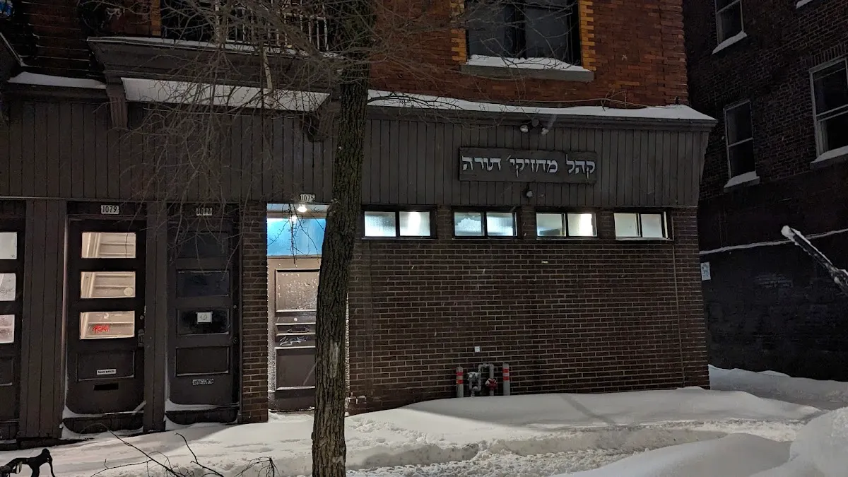 Congregation Machzikei Torah Of Montreal