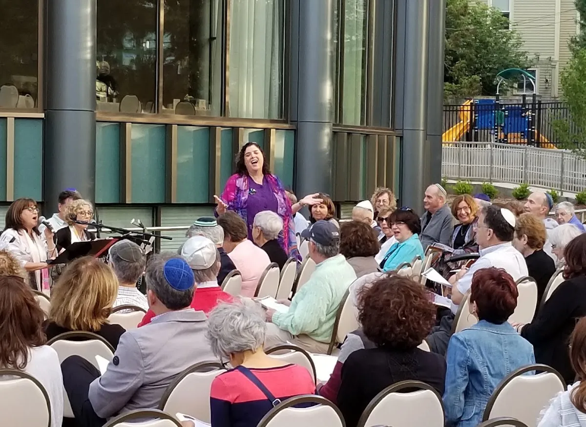 Congregation Mishkan Tefila — foto 9