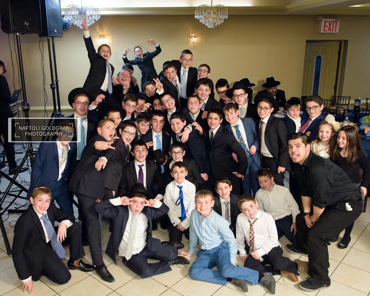 Congregation Nachlas Yitzchok Soblov — foto 4