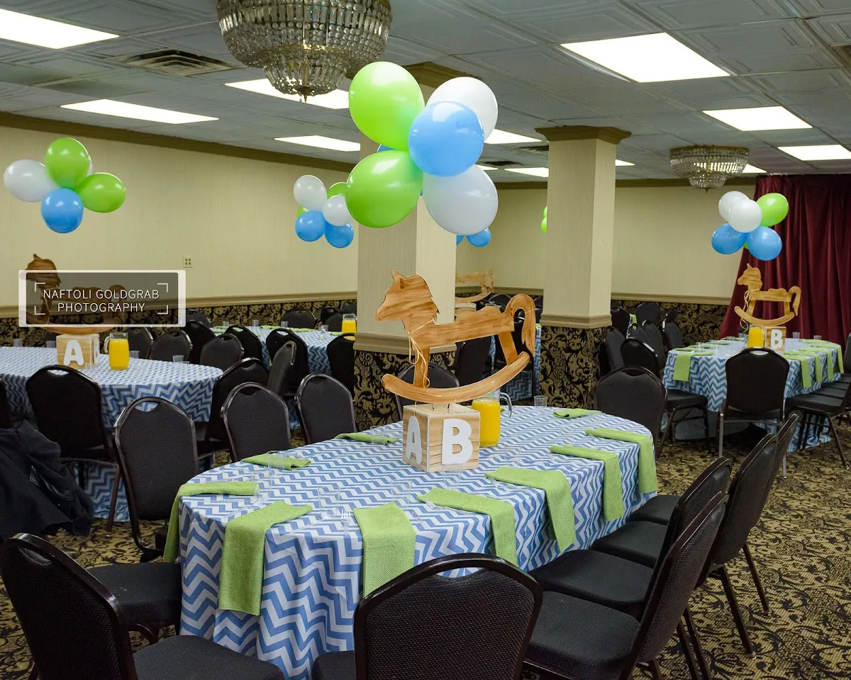 Congregation Shaaray Tefila — foto 2