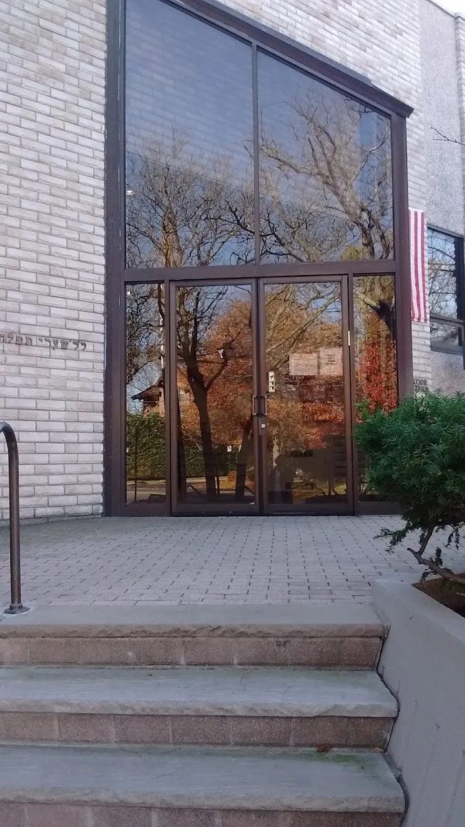 Congregation Shaaray Tefila — foto 5