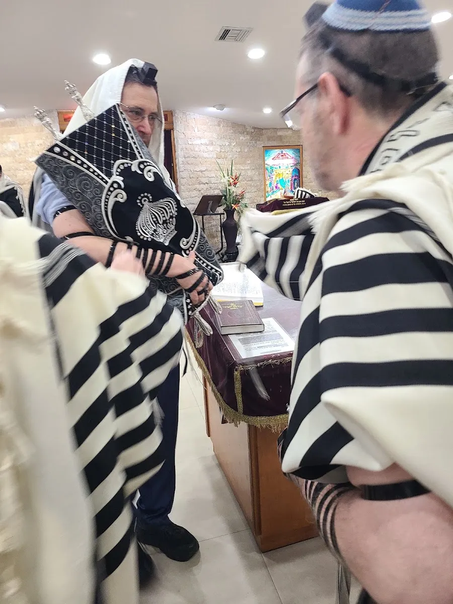 Congregation Shaaray Tefilah — photo 2
