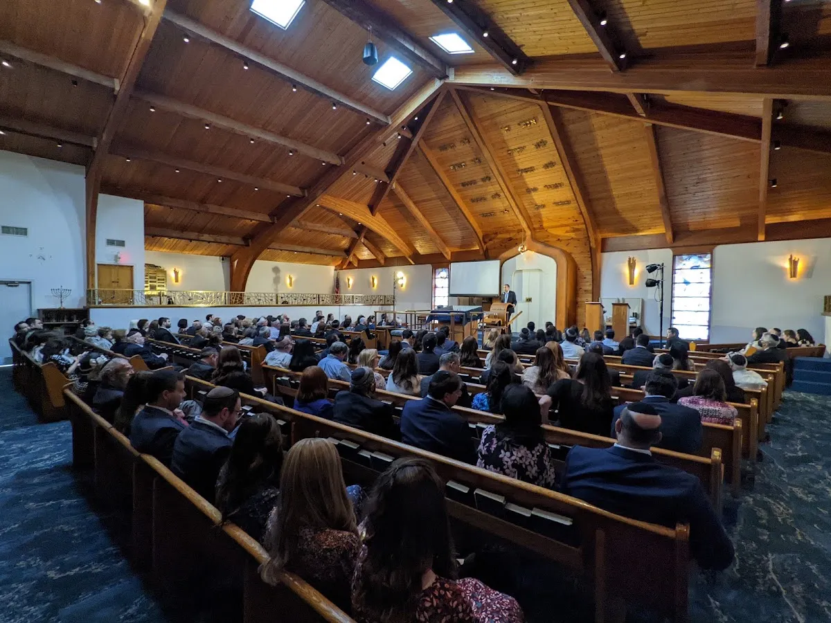 Congregation Shomrei Torah — foto 8
