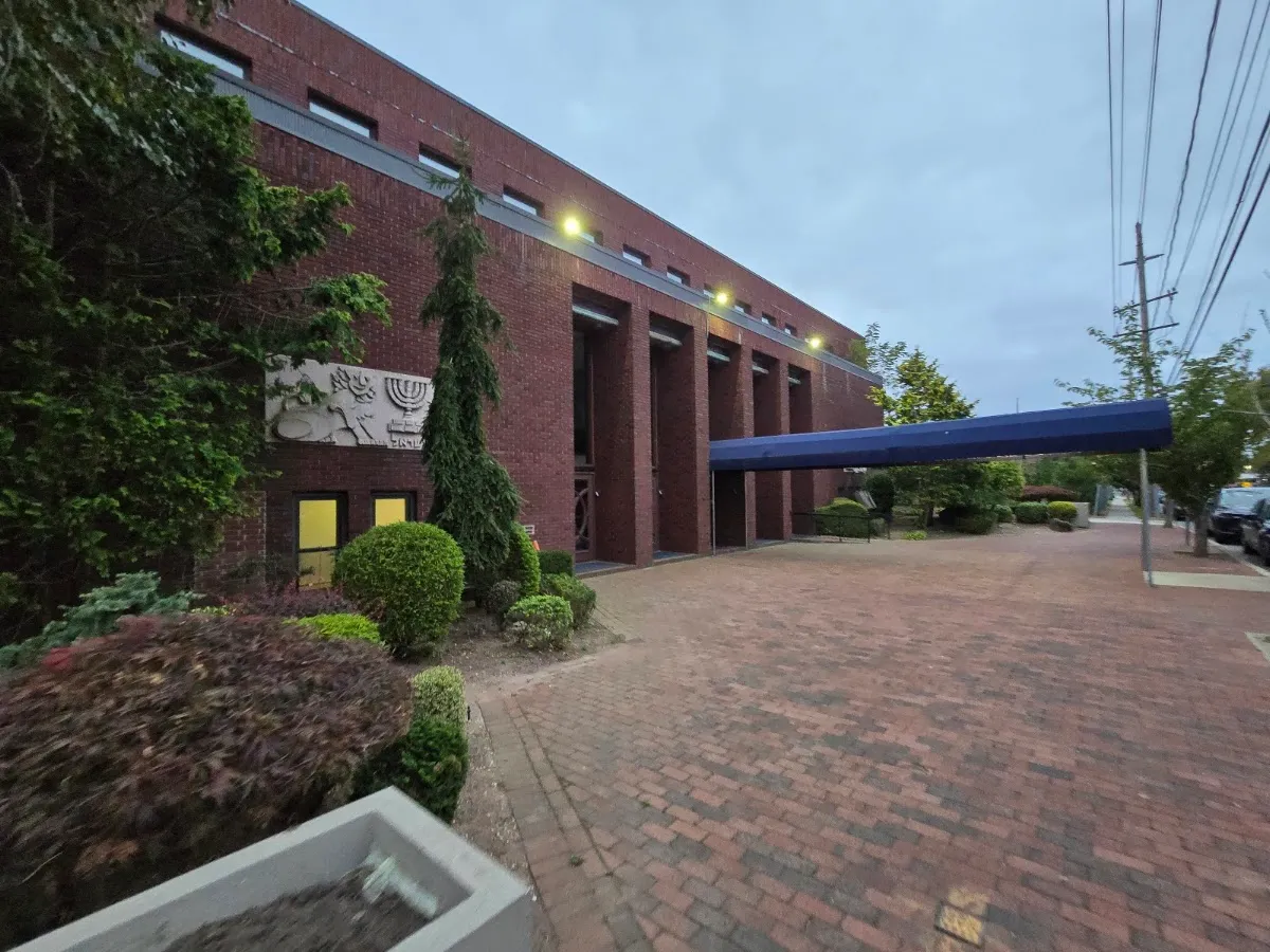 Congregation Sons of Israel (Woodmere) — photo 3