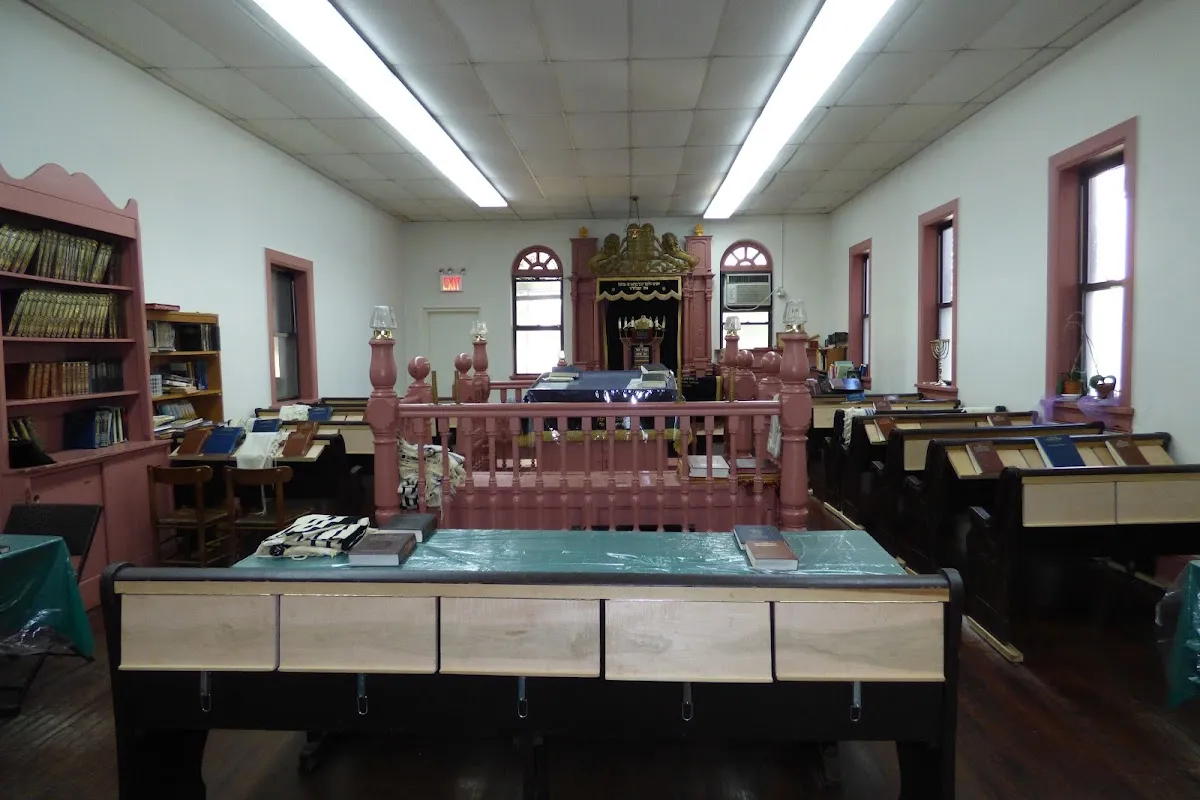 Congregation Sons of Moses Yensheve — foto 4