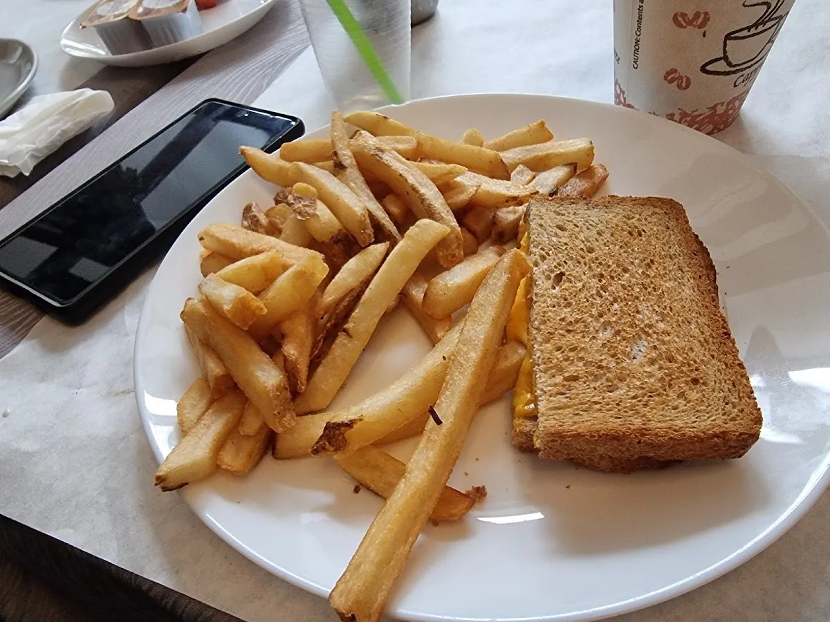 Corner Cafe & Bakery — photo 5