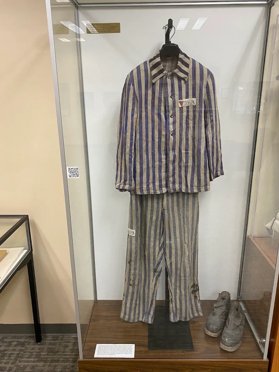 Craig and Barbara Weiner Holocaust Museum — foto 5