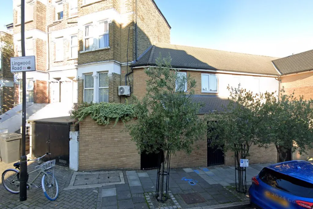 Craven Walk Mikvah — photo 3